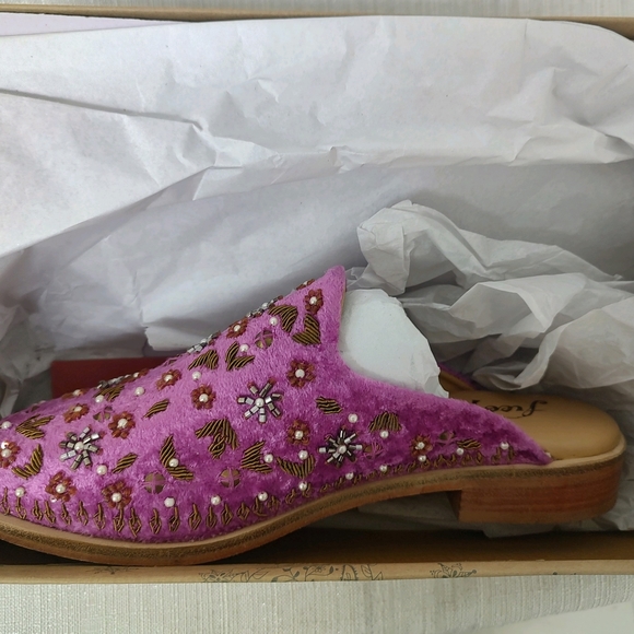 Free People Cosmic Pink Magenta Dancing Queen Velvet Beaded Loafer Mules 38 EU - Picture 5 of 6